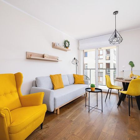 Przytulny Apartament Na Wroclawskiej Z Parkingiem W Krakowie By Noclegi Renters Екстер'єр фото