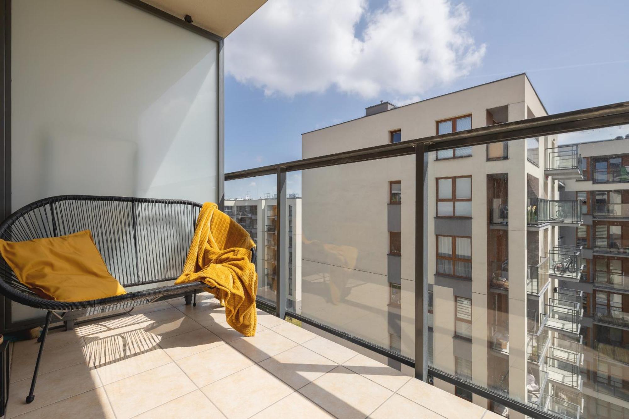 Przytulny Apartament Na Wroclawskiej Z Parkingiem W Krakowie By Noclegi Renters Екстер'єр фото